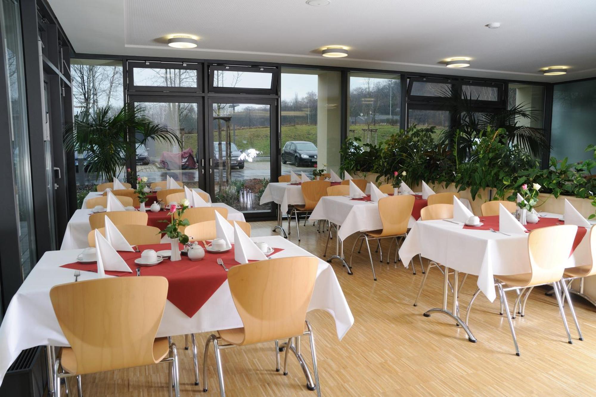 Sporthotel Borussia Duesseldorf Exteriör bild